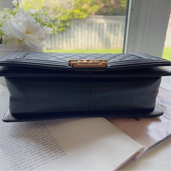 Chanel Black Caviar Old Medium Boy Bag - Picture 4 of 6
